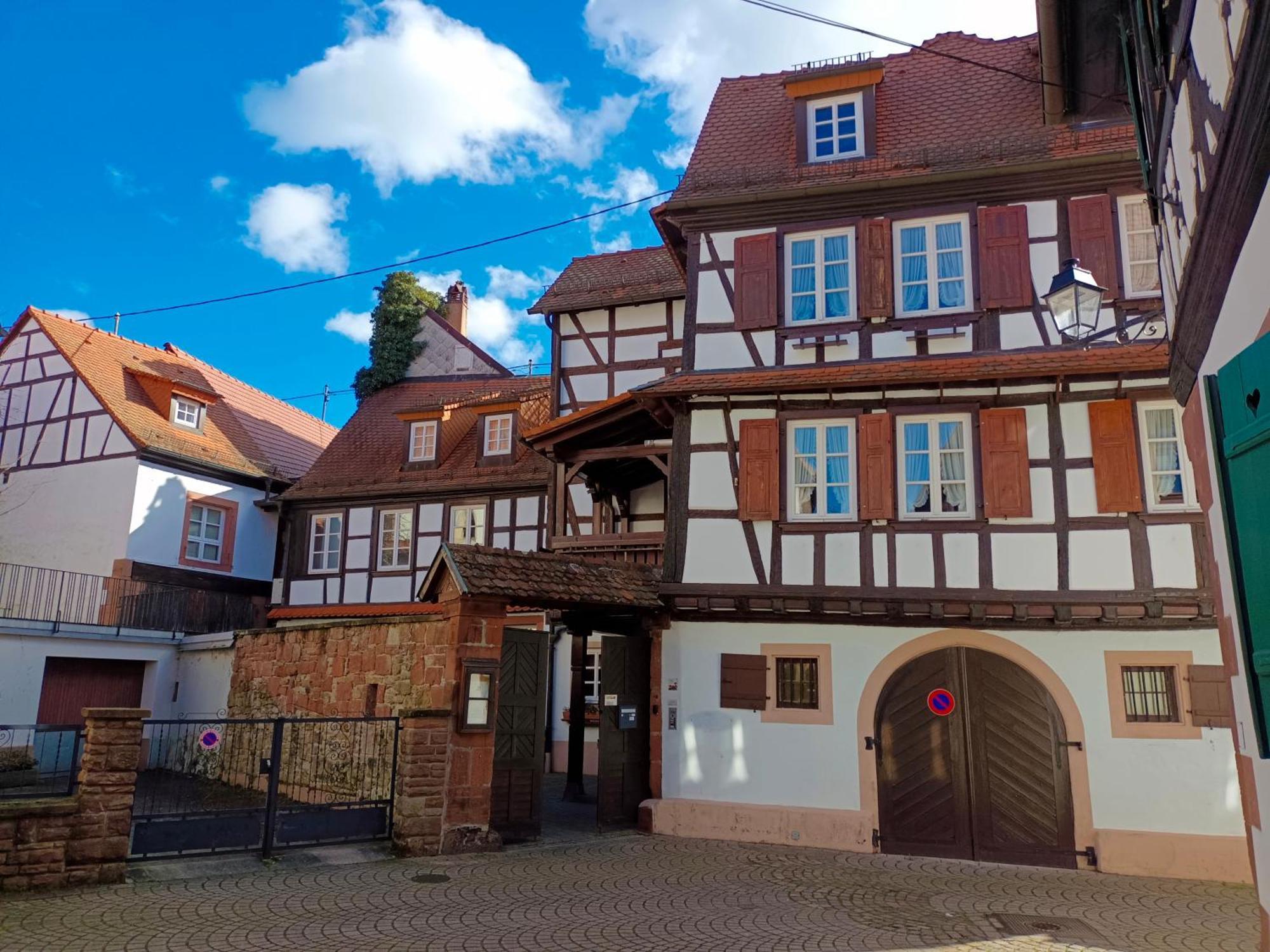 Maison A Colombages Wissembourg Exteriör bild